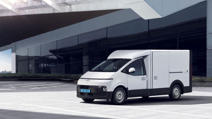 Blog image for Complete Guide to Chiller Van Rental in Dubai - Dubai Chiller Transport article about refrigerated transport