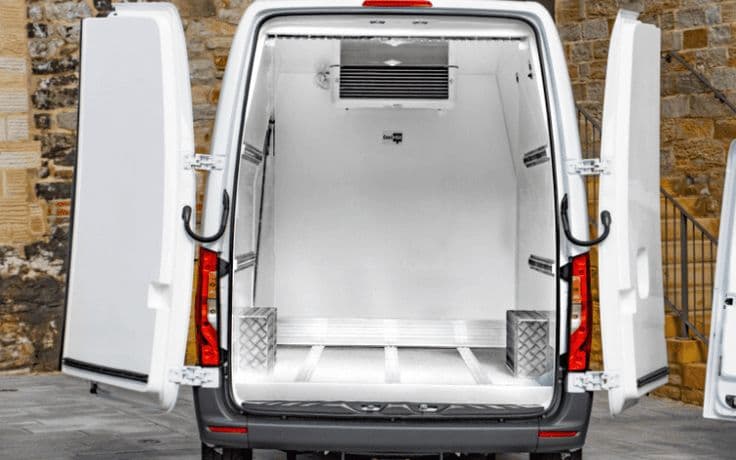 Featured image for Why Chiller Van Hire Is the Smart Choice for Catering Services - Dubai Chiller Transport blog article about refrigerated transport