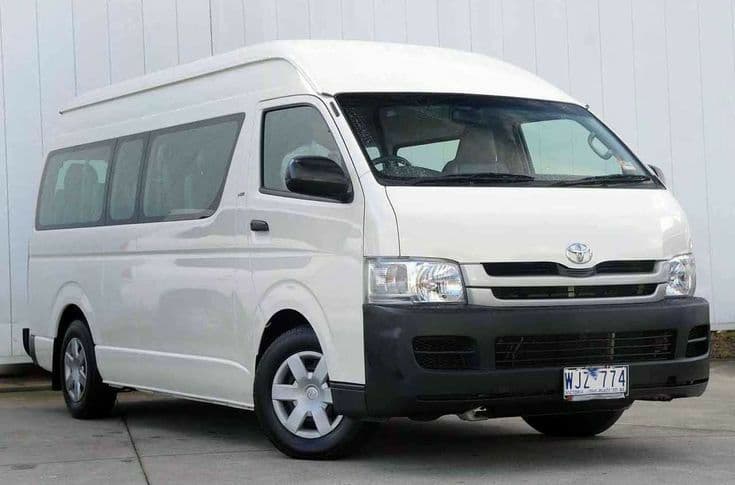 Featured image for Freezer Van for Rent in Dubai Common Mistakes to Avoid - Dubai Chiller Transport blog article about refrigerated transport