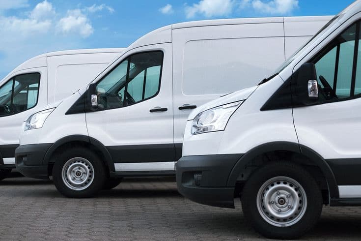 Featured image for How to Choose the Best Chiller Van for Rent for Your Business Needs - Dubai Chiller Transport blog article about refrigerated transport
