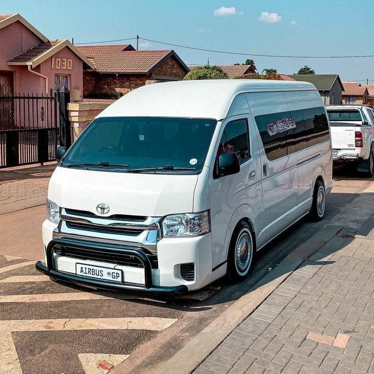 Featured image for On-Demand Freezer Van in Dubai for Frozen Logistics - Dubai Chiller Transport blog article about Instant freezer rental Dubai