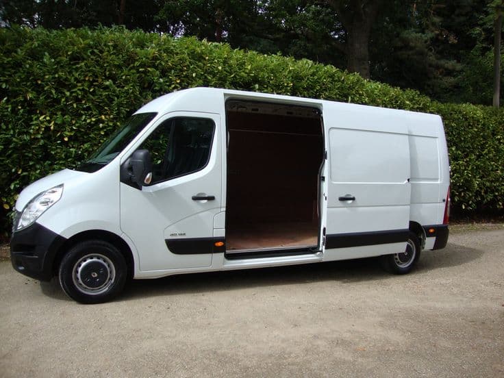 Featured image for Dubai Freezer Van For Rent With Driver & Fuel Included - Dubai Chiller Transport blog article about Freezer van with driver Dubai