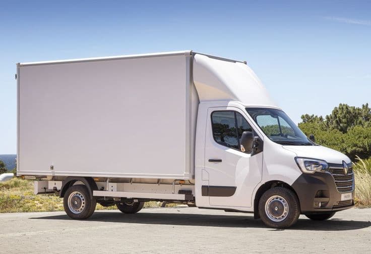 Featured image for Top Quality Chiller Van Dubai For Cold Delivery Solutions - Dubai Chiller Transport blog article about Refrigerated truck rental Dubai